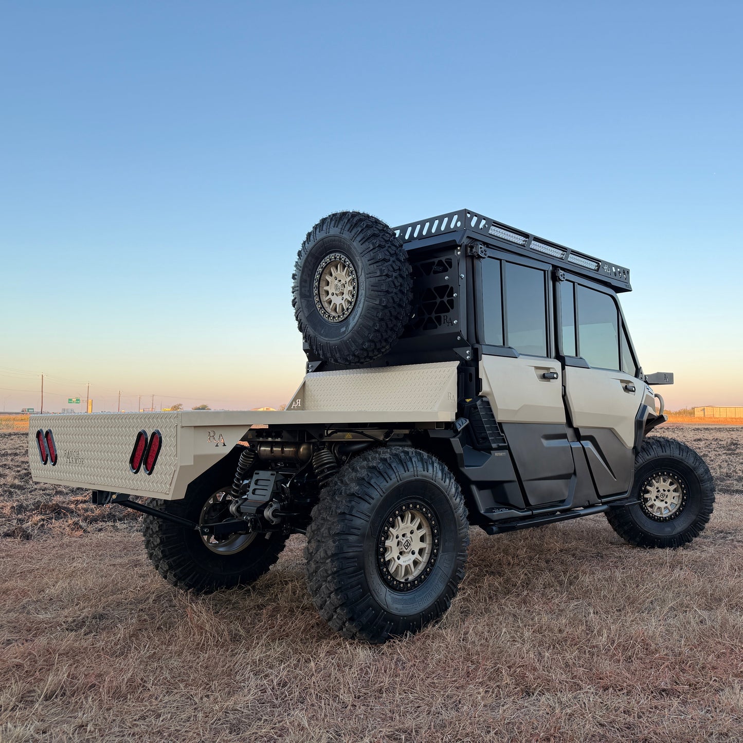 Can-Am Defender HD11 2026 Flatbed by Ranch Armor