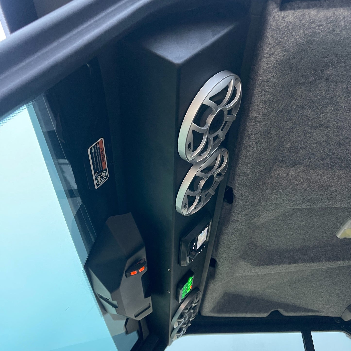 Can-Am Defender Overhead Audio/Speaker System
