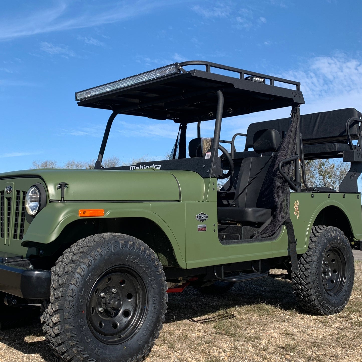 Mahindra Roxor Metal Top