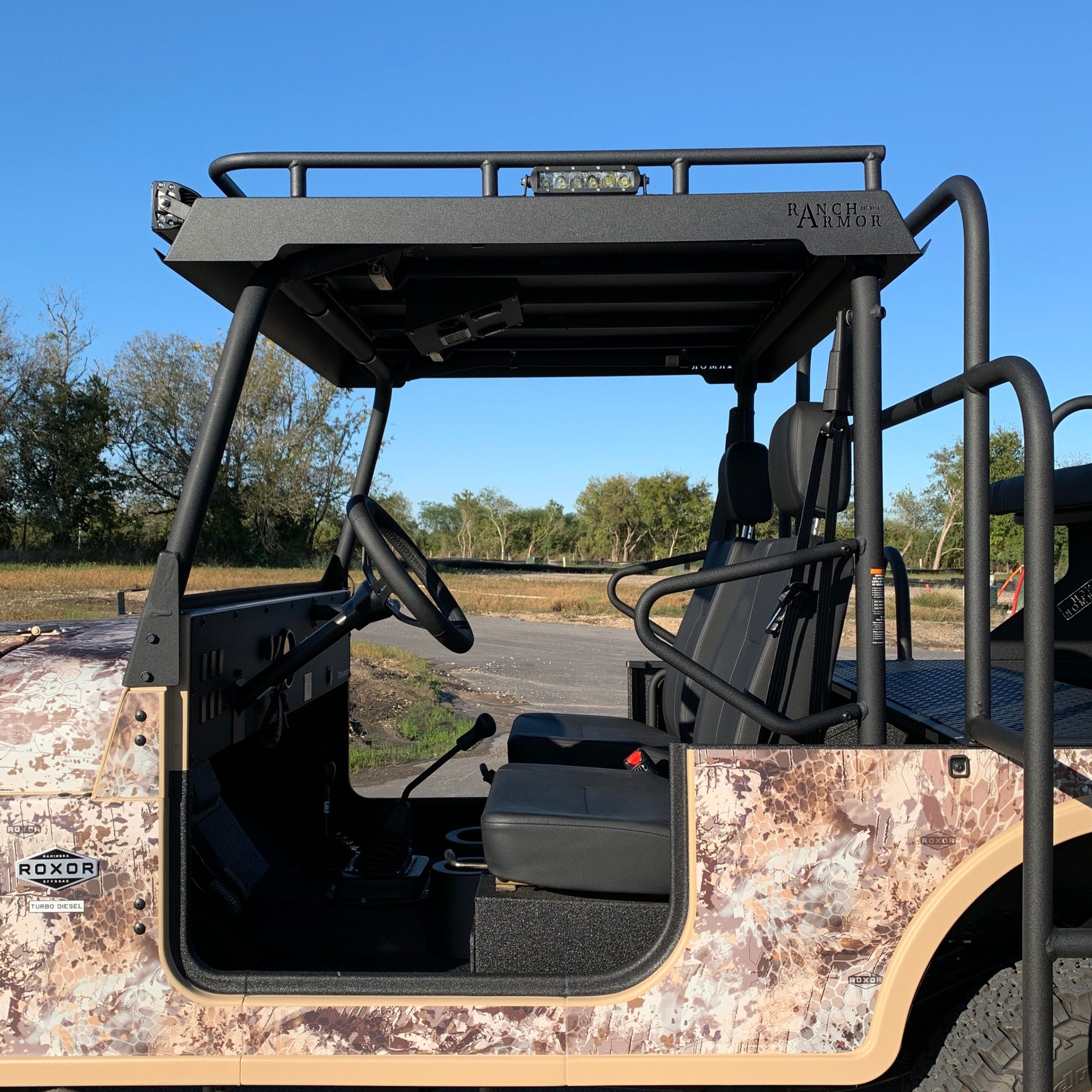 Mahindra Roxor Metal Top