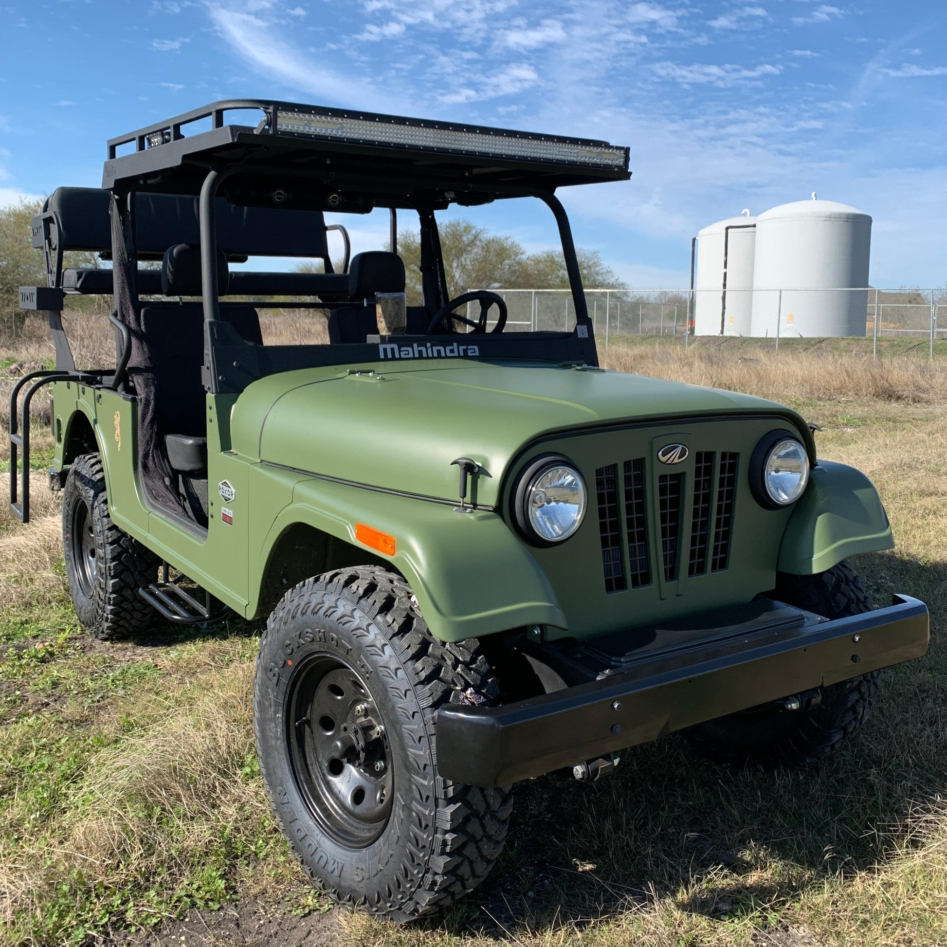Mahindra Roxor Metal Top