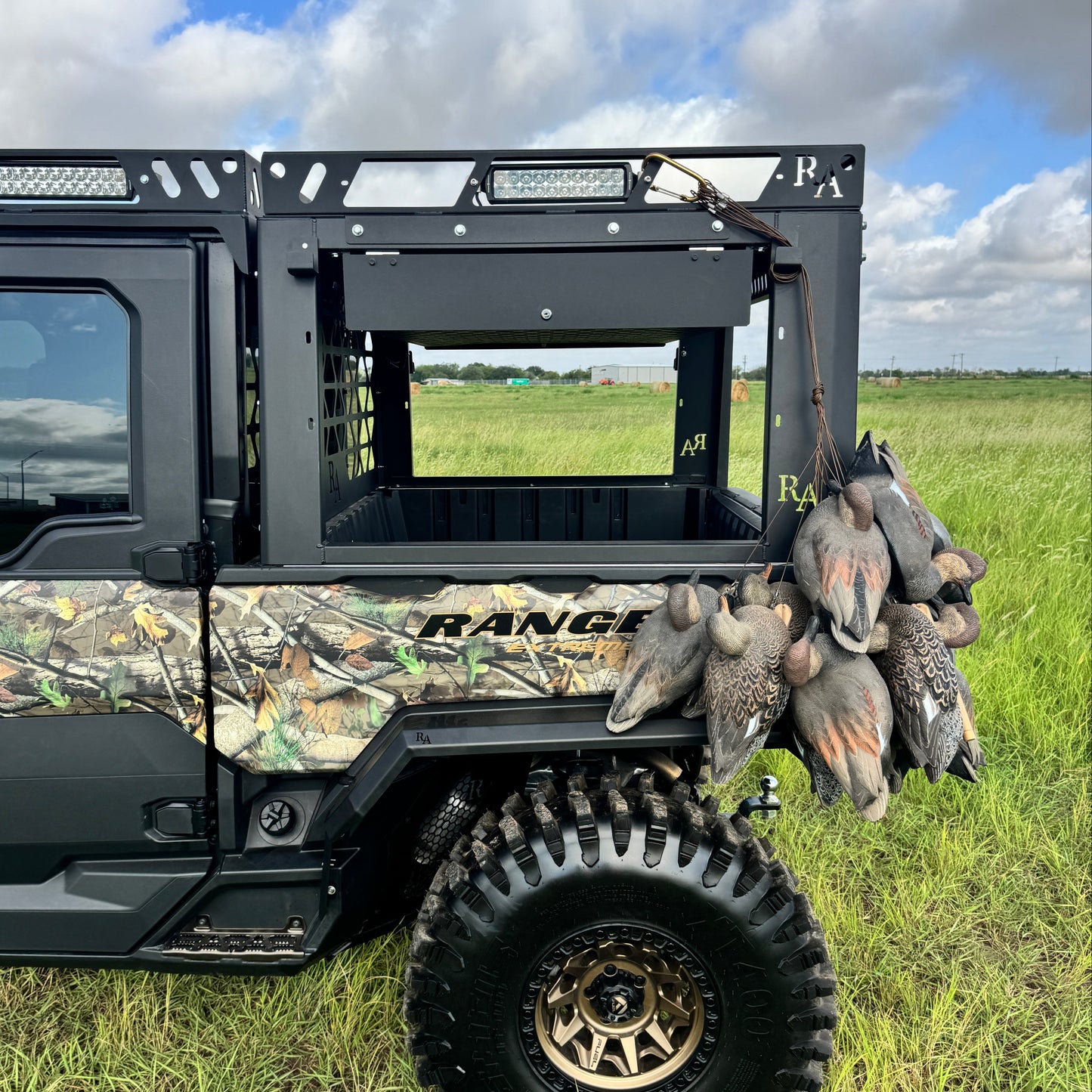 Polaris 1500 Crew Northstar with Rear Bed Rack