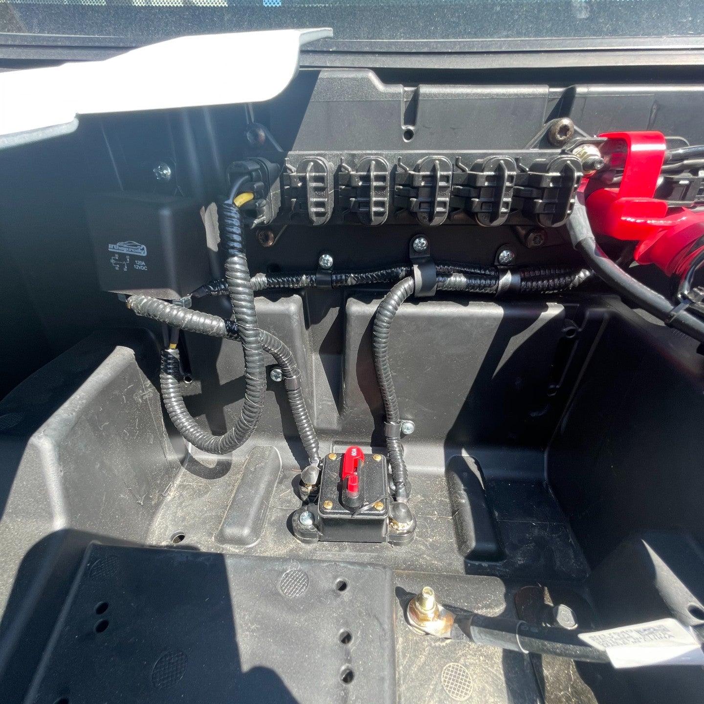 Polaris Auxiliary Power Kit using Pulse System