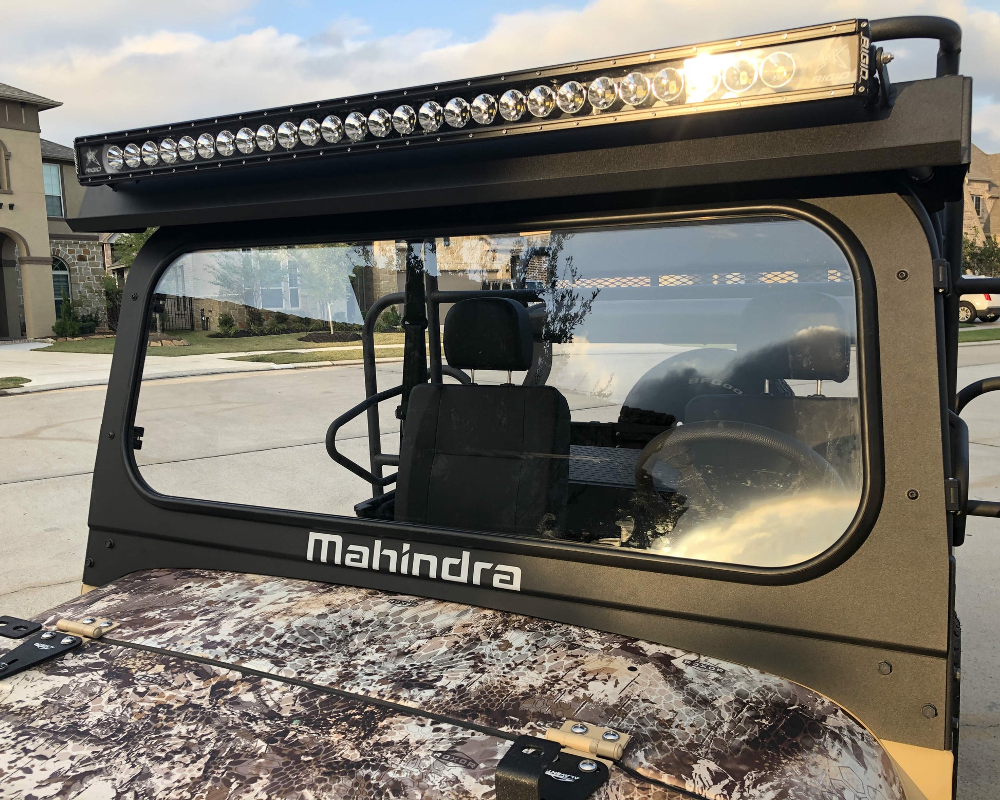 Mahindra Roxor Metal Top