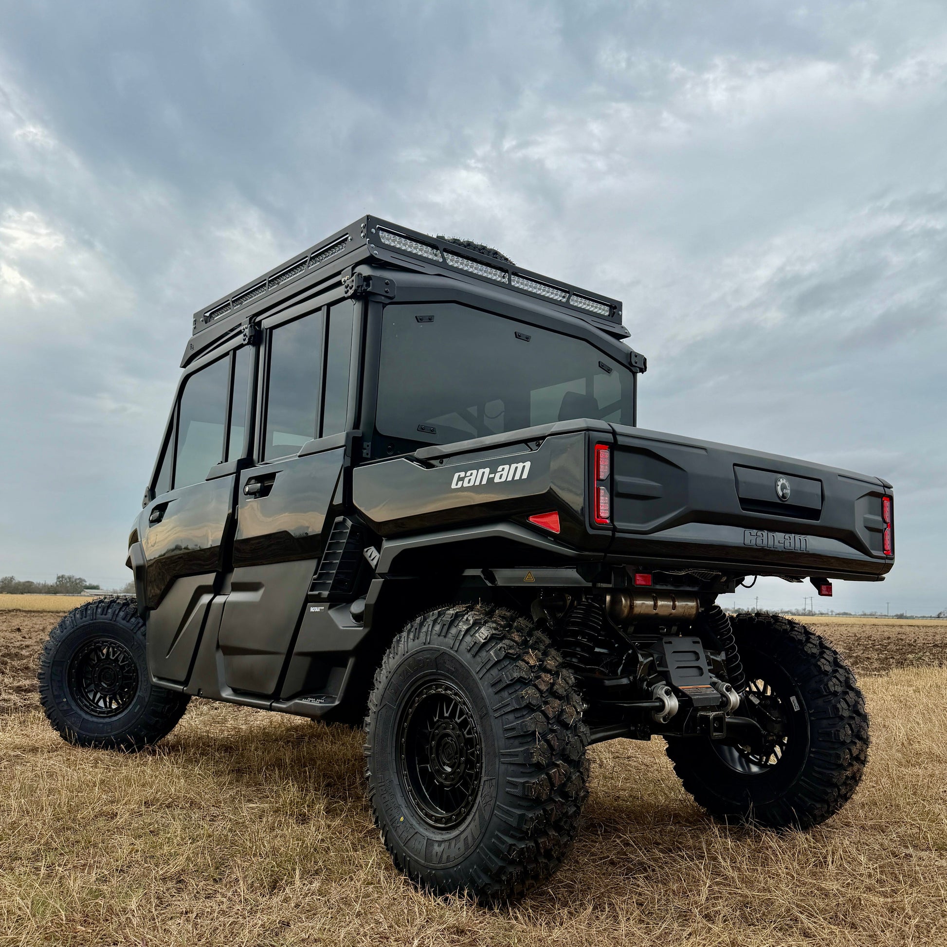 Aluminum roof rack system for Can-Am Defender with gear mounts