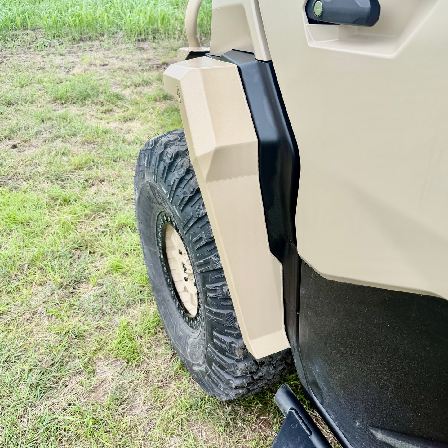 Defender HD11 front fenders aluminum mud flaps seamless fit design