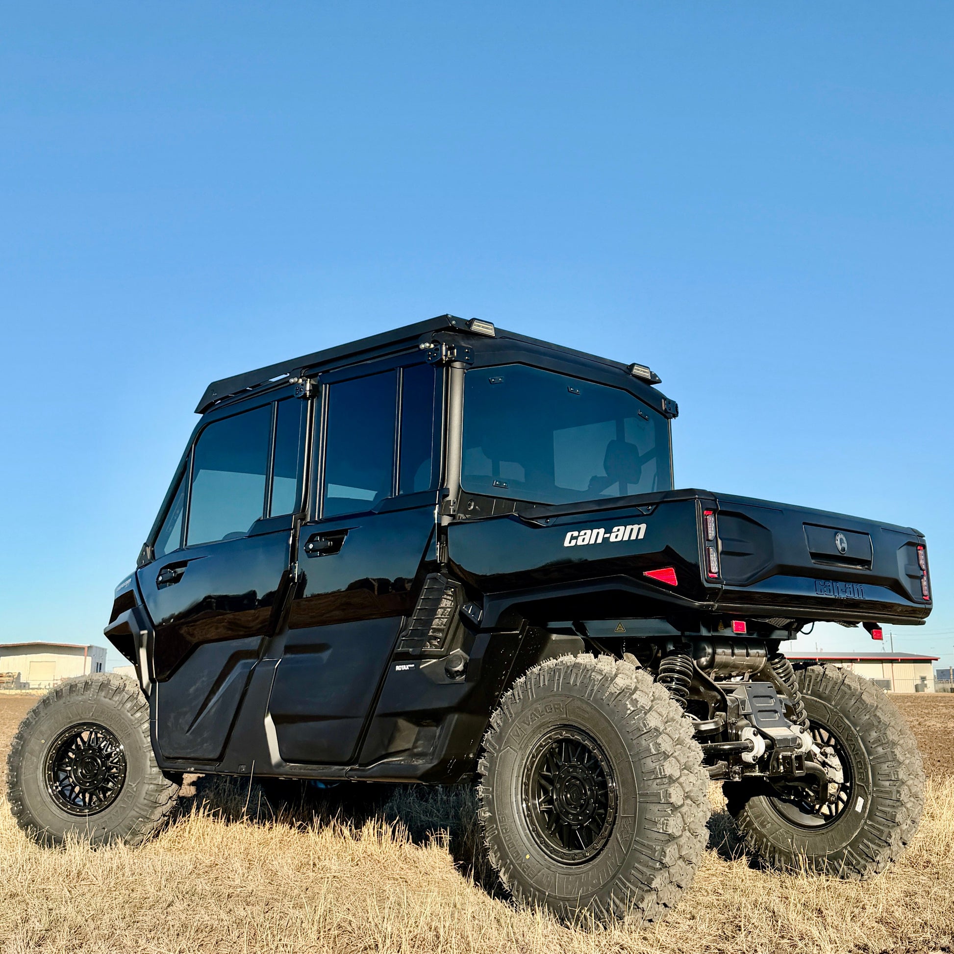 Easy install bolt-on roof rack for Can-Am Defender