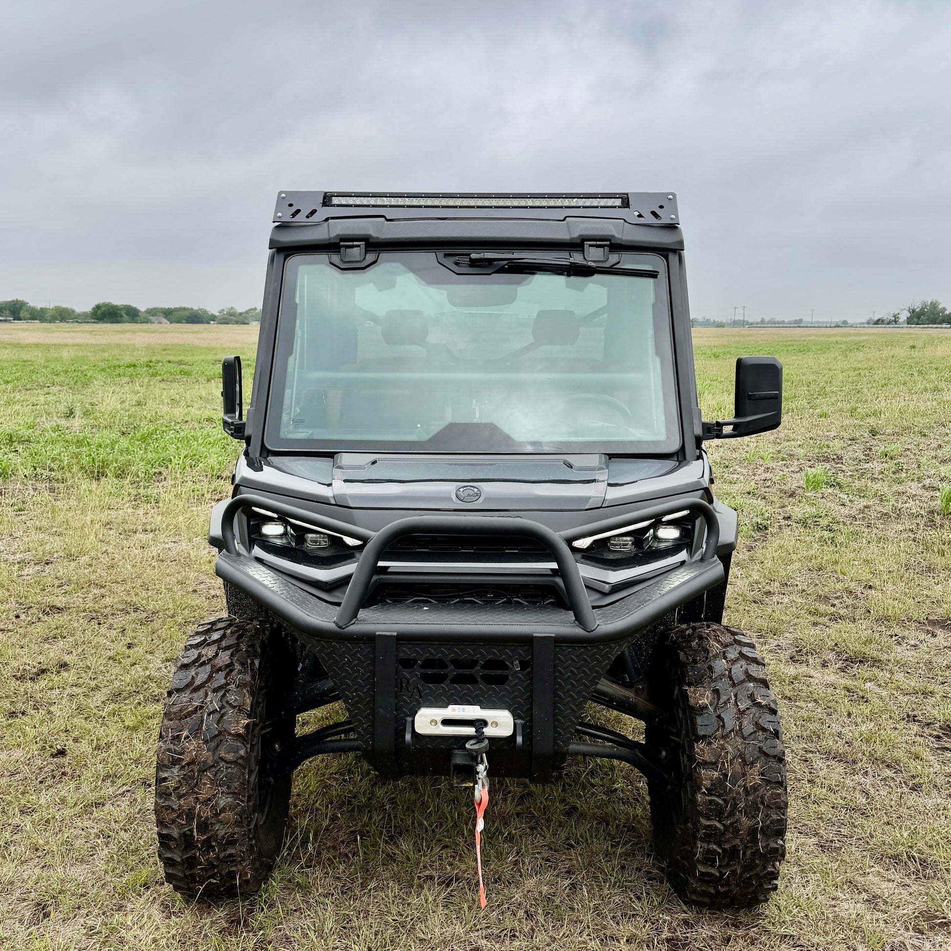 Off-road modular roof rack for Can-Am Defender JL with rooftop storage and slat configuration